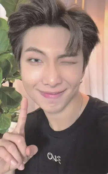 BTS MAP OF THE SOUL ON:E RM 트레이딩 카드 빨간색