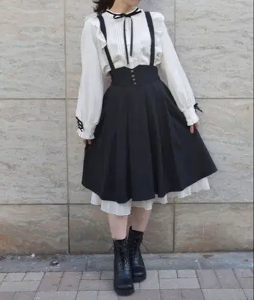 axesfemme 서스펜더 레이스업 스커트