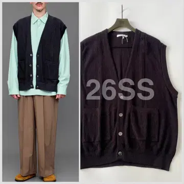 새상품 26SS YASHIKI 시로츠메 V넥 베스트