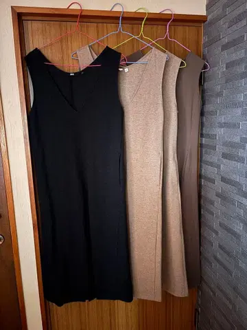 UNIQLO 슬리브리스 원피스 4벌 세트