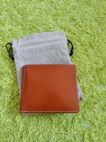 MURA 이단 접이식 지갑 이탈리아 가죽 브라운