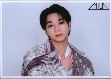 M!LK 63번째 시오자키 타이치 브로마이드 7