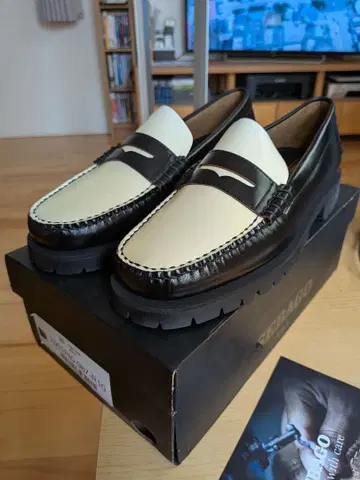 세바고 SEBAGO 로퍼 화이트X블랙 콤비 스펙테이터 슈즈