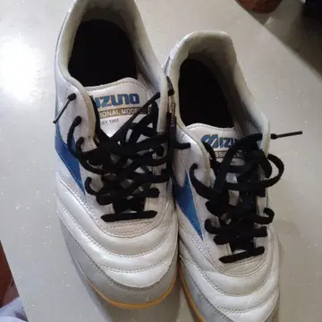 MIZUNO MORELIA 풋살화 사이즈 25.5