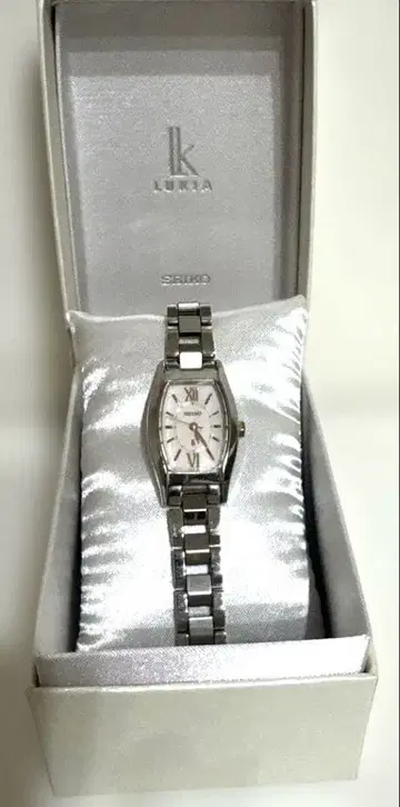 SEIKO 루키아 손목시계