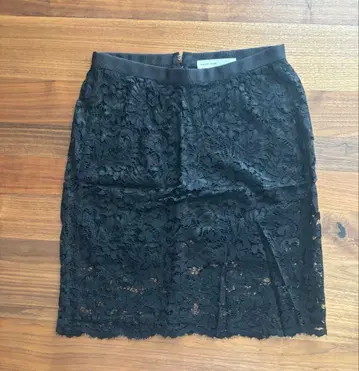 sacai luck 사카이 럭 레이스 스커트 블랙 컨디션 최상