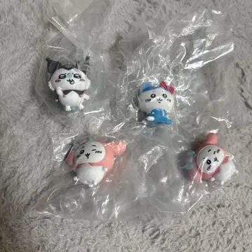 치이카와 산리오 캐릭터즈 피규어 4종 세트