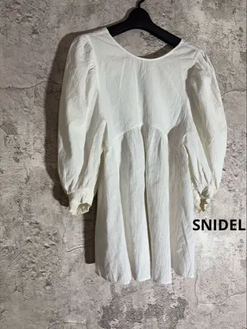 SNIDEL 면 99 퍼프 슬리브 백리본 블라우스 튜닉