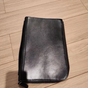MURA 클러치백 블랙 가죽 느낌