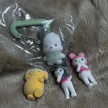 산리오 가챠가챠 플로키 소재