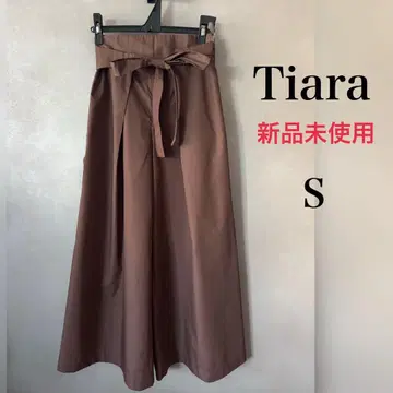 미사용 새상품 Tiara 티아라 브라운 턱 와이드 팬츠 리본 벨트 포함