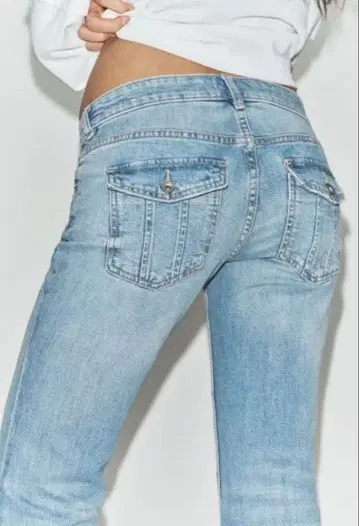 ZARA 부츠컷 데님 라이트 블루 EUR32