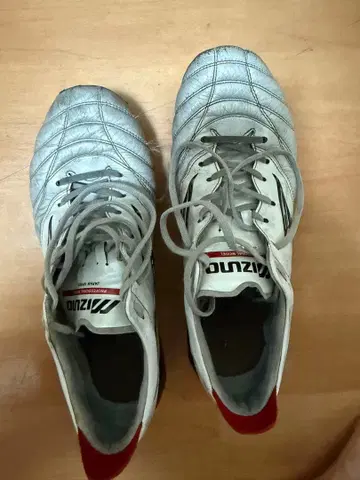 MIZUNO 축구화 스파이크