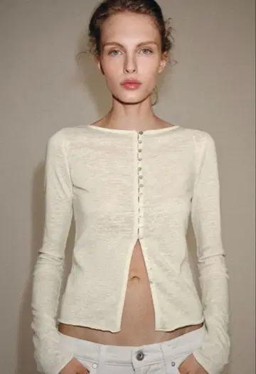 ZARA 러스틱 T셔츠 S 사이즈 택 포함 새상품 인기 완판 아이템