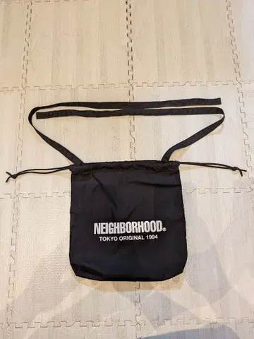 [새상품급] neighborhood 드로스트링 숄더 백 블랙