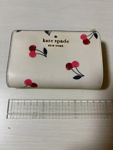 kate spade NEW YORK 접이식 지갑 체리 패턴