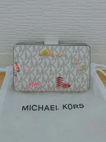 MICHAEL KORS 교토 한정판 접이식 지갑