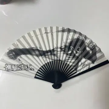 진격의 거인 부채 엘렌 거인 백죽당