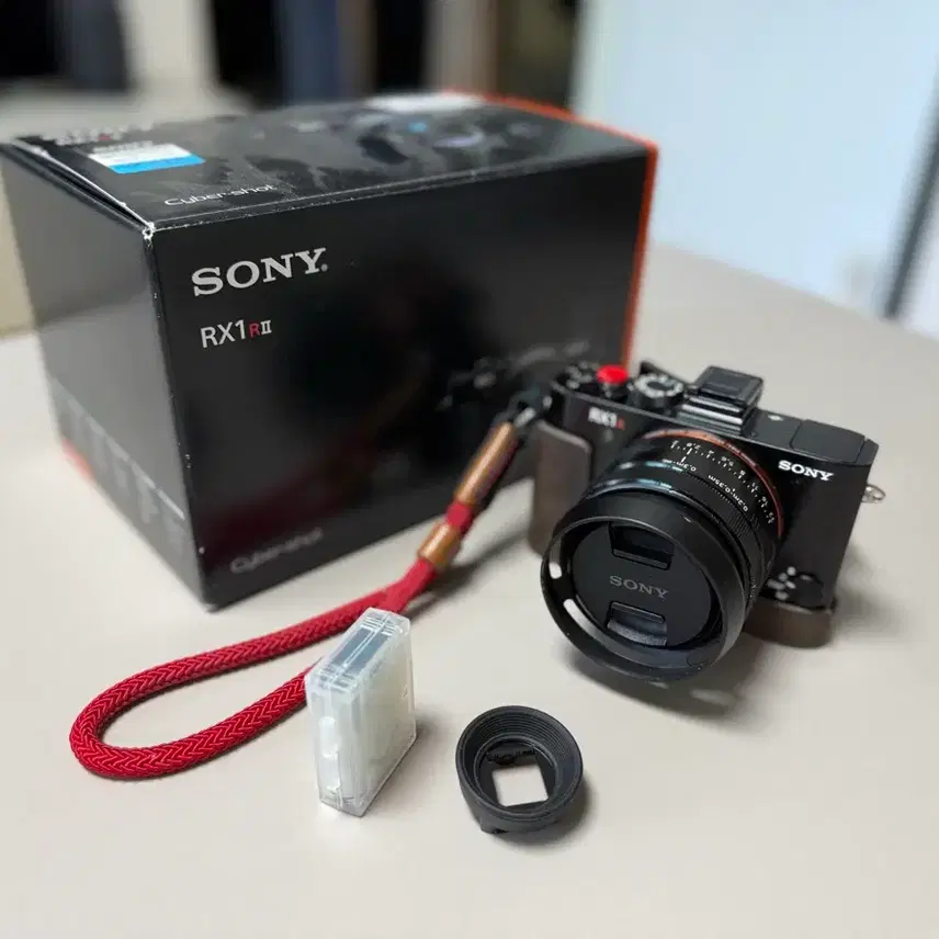 소니 RX1R2 풀프레임 컴팩트 카메라