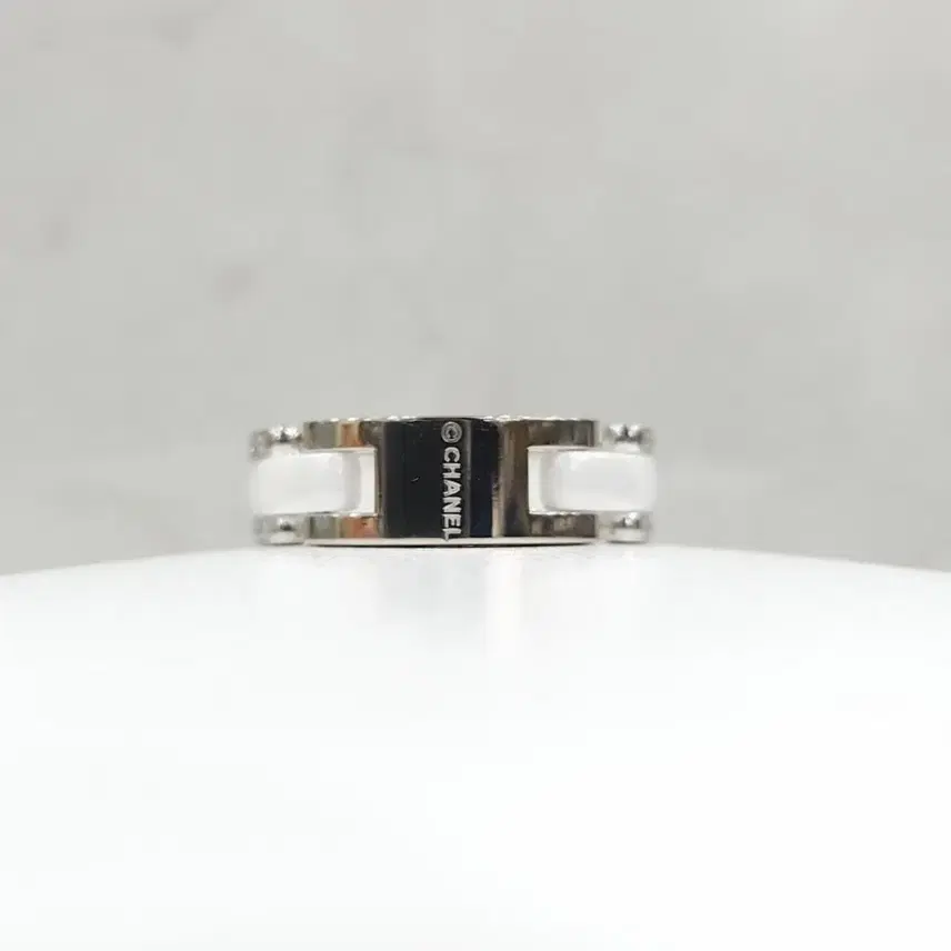 샤넬 다이아 세라믹 울트라 링 18K 화이트골드 62호 사진 3