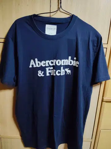 Abercrombie & Fitch 티셔츠 네이비 L