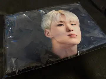 SEVENTEEN BIG PHOTO TOWEL HOSHI