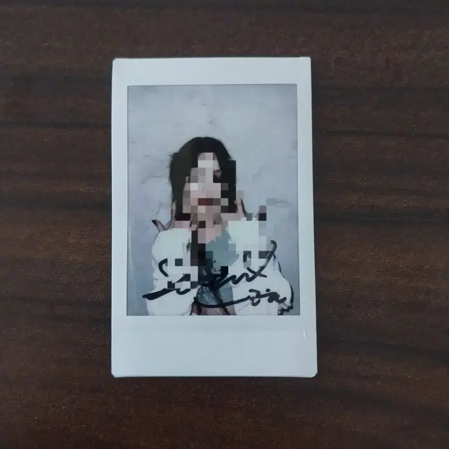 Loossemble Yeojin sign polaroid | Bunjang Global