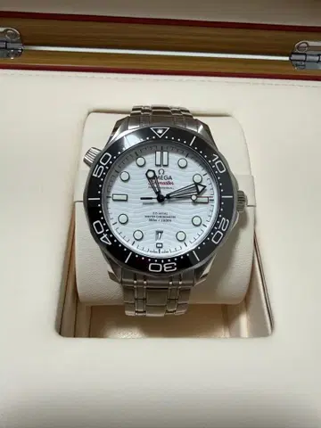 OMEGA 씨마스터 다이버 300M 자동 와인딩 시계