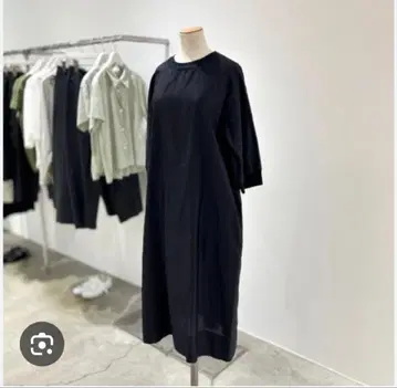 마가렛호웰 크루넥 반팔 롱 원피스 블랙