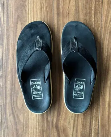 ISLAND SLIPPER 샌들 블랙 사이즈 8