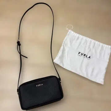 새상품급 FURLA 숄더백 블랙