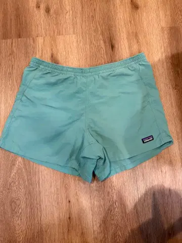 Patagonia 배기즈 M 사이즈