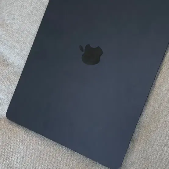 맥북 에어 15 M2 미드나이트 8GB RAM 512