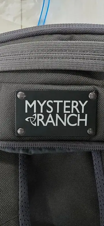 MYSTERY RANCH MISSION DUFFEL 40