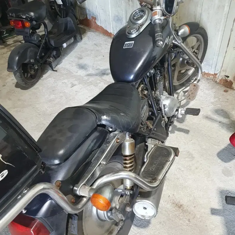 마그마125cc 오토바이 (데이스타125 미라쥬125