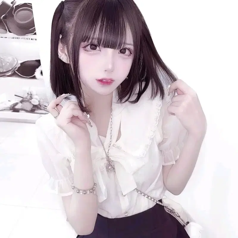 미유님 착용 에블린 리본 블라우스 로지타리즈리사피움안미르노에미마즈디마럽