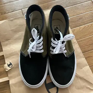 VANS [ CHUKKA ] minnano 올리브