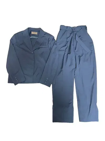 AMERI UNDLESSED JUMPSUIT LIKE SET UP
