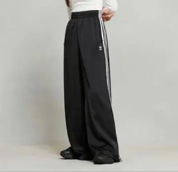 새틴 와이드 레그 트랙 팬츠 adidas Originals