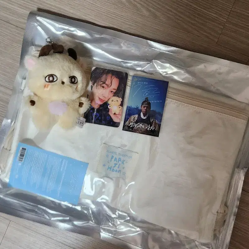 박지훈 왕사남 소심이 팬콘 스트링백 명찰