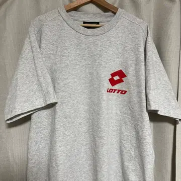 LOTTO T셔츠 그레이 로고 프린트 어반 리서치 별주 모델