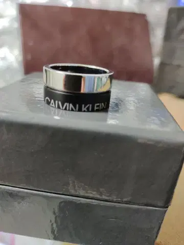 양호품 CALVIN KLEIN 캘빈클라인 바이 컬러링 고급스러움 있음