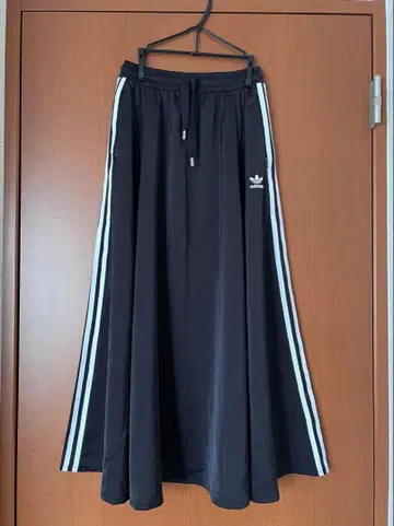 아디다스 롱 스커트 저지 블랙 M