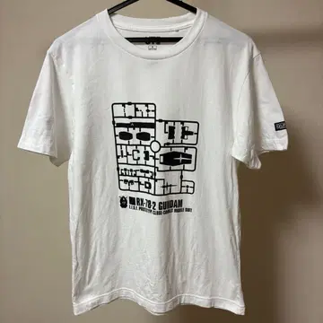 UNIQLO UT 건담 프라모델 40주년 기념 T셔츠 RX-78-2 S