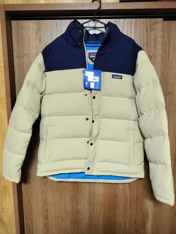 Patagonia 다운 자켓 남성용 M 사이즈