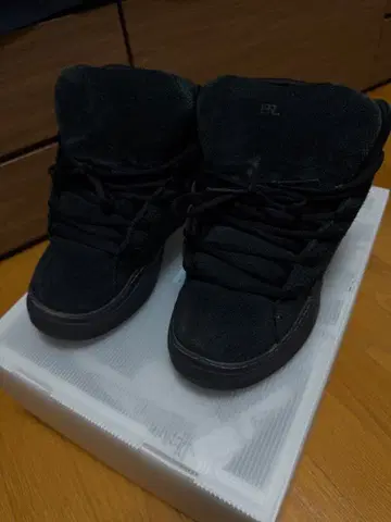 ERL SUEDE VAMP HIGH 26cm