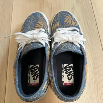 VANS 스니커즈