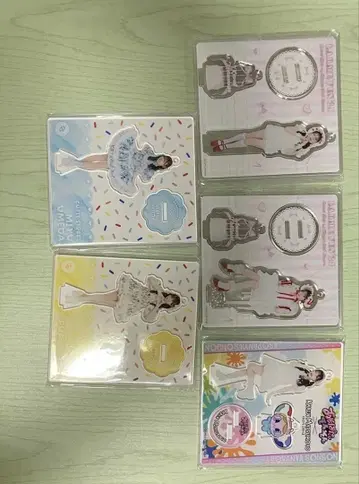 FRUITS ZIPPER CUTIE STREET 아크릴 스탠드