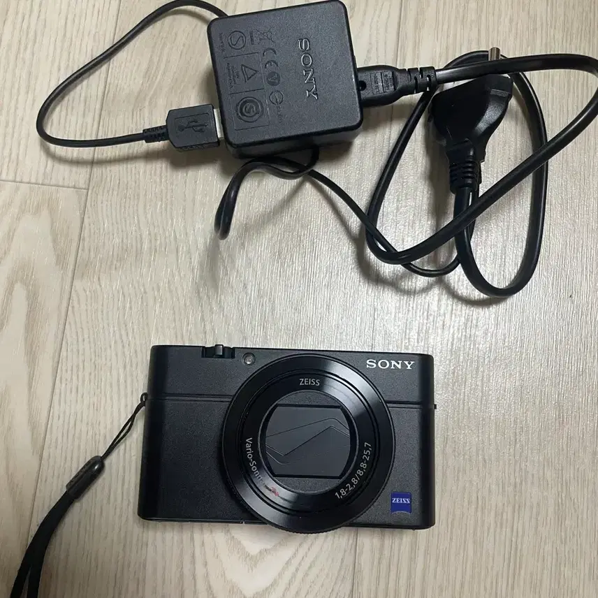 소니 rx100m4 카메라