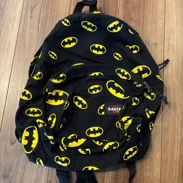 EASTPAK 배트맨 패턴 백팩 한정판